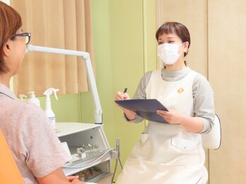 フスウントシューカルチャー 浅草本店の写真/足の専門知識を持つスタッフが、あなたの悩みに寄り添う。初めての方にオススメのサロン★