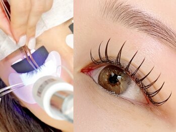 ラッシュアンドワックス ブレイブニューヨーク(Lash&Wax Brave nyc.)の写真/採用率5％以下の洗練された技術と接客★高い技術エクステはもちろんパーマやアイブロウもキープ力が自慢◎