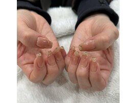 ちゅるんチークネイル