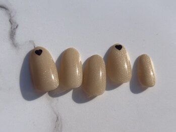 アイ アンド ネイル ロカヒ(Eye & nail LOKAHI)/ぷっくりハート