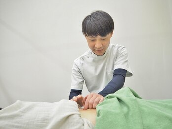 花園わだち整骨院/つらい腰痛に鍼灸施術