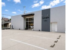 イユー(yeu)の雰囲気（お店前に停めやすい駐車場ございます◯駅から徒歩2分です◯）
