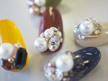 グラニットネイル(granite nail)/ビジューネイル