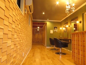 ヘッドスパ専門 アーユルヴェーダスリランカ/店内お一人様だけの空間です。