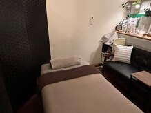 リンパケアサロン アンベリー(embellie)の雰囲気（六本松駅徒歩5分！温もりのあるアットホームな雰囲気の店内♪）
