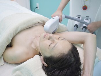 メリア(MeLiA)の写真/【丁寧×抜けるで高評価◎】美肌専門店の脱毛でつるスベ肌に☆冬のうちに短期間で終わる脱毛♪美肌を実現！