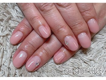 シンプルネイル＋追加アート