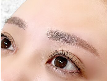 ビブル(ViVRE)/眉毛ワックス&まつ毛パーマ