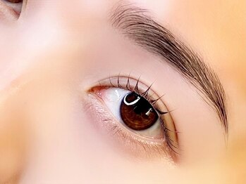 エムスリー(M3)の写真/【大人気★美眉WAX間引きカット】眉WAX×まつ毛パーマのセットもお得♪マツエクの本数も種類豊富にご用意!