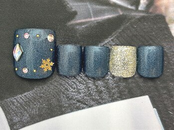 アビー グランデュオ立川店(abbie)の写真/《丁寧なフットケア付》足元まで抜かりなく！思いっきり楽しめる長持ちフットネイルで年中無敵の足先に♪