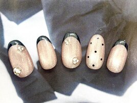 ドット×フレンチネイル