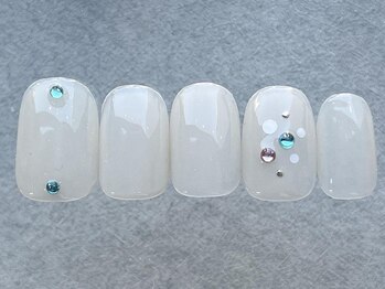 ネイルメゾン 天神店(NAIL MAISON)/シンプルストーンネイル¥5000