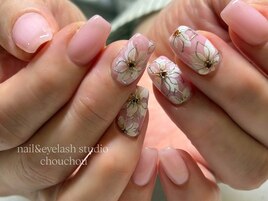 手描き花柄/上品大人ネイル