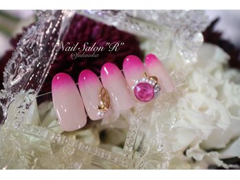 ネイルサロン R/