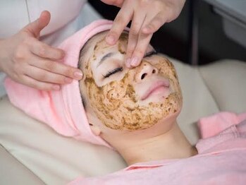 ティエル 高崎店(Tiele)の写真/【水光肌ハーブピーリング¥5500】ダウンタイム・剥離なしで美肌が叶う！ニキビケア/毛穴/たるみ改善に◎