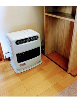 くつろぎ/寒い時期用　石油ファンヒーター