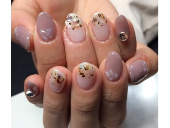 リエル(Riel)/キラキラシェルネイル☆定額+@