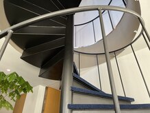 スローミー(slowmmy)/螺旋階段