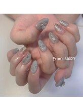 エミー(emmi)/