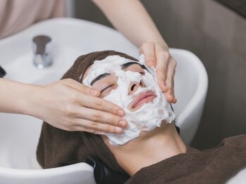 コア 池袋(COA)の写真/〈メンズの肌に特化したサロン〉噂のBubble毛穴洗浄が出来る!waxは古い角質を除去しワントーン明るい肌に!