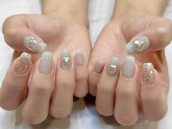 ぷっくりハートネイル