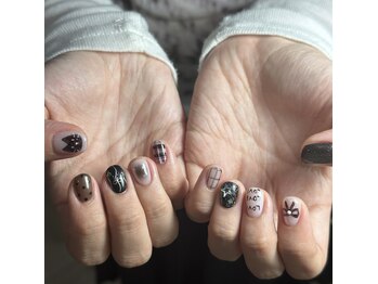 タギネイル(Tagi Nail)/