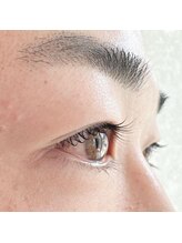 《メンズ》眉毛メニューだけでなくまつげパーマ、まつげエクステも可能！