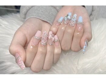 ビュービー ネイル(Beaubie Nail)の写真/《ワンホン/韓国》艶カラー・パーツ豊富♪マグネット/オーロラ/ミラーも◎持ち込みデザイン/スカルプOK