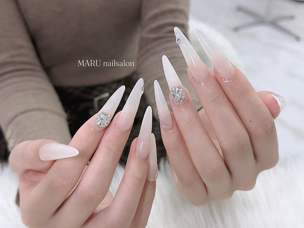 マル(MARU)｜ホットペッパービューティー