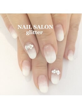 ネイルサロン グリッター(NAIL SALON glitter)/シンプルなグラデーションネイル