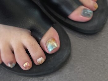 スリーラッシュアンドエルフネイル 下上津役店(threelash&elf.nail)の写真/【北九州パラジェル認定サロン】フットネイルの季節到来♪流行デザインアートやシンプルアート多数あり★