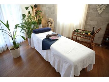 アルターボディメンテルーム/木のぬくもり溢れる空間