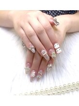 クイーンネイル 新宿(Queen nail)/チップ長さ出し パーツ付け放題