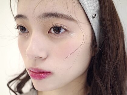ニール イリ(NEELU ILI)の写真