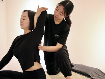 ベックケア 宮崎店(Beck Care)の写真/整体の技術で体の土台を整え、オイルで巡りを促す新感覚ケア！心から解して疲れもむくみもリセット◎
