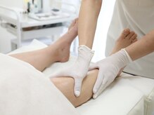 リフレリア(REFLERIA)/リフレクソロジーの様子