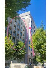 馨屋(ケイヤ)/フコク生命ビルの隣丸図面のビル