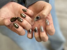 アース コアフュールボーテ 熊谷店(EARTH coiffure beaute)/ちぐはぐ個性派ネイル 12500円