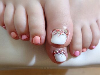 アミュリー ネイル アトリエ(Amury nail atelier)/カラフルストーン★フットネイル