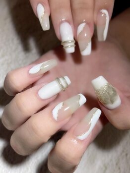 アリー ネイル スタジオ(Ary nail studio)の写真/高いリピート率での人気の秘密は、お悩みやご希望に寄り添ってどんな施術でも熟る技術力と提案力♪