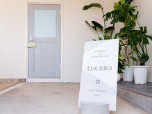 ルセロ(LUCERO)の雰囲気（店舗入り口です♪）