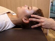 こもれび鍼灸整骨院/ しこりをほぐします