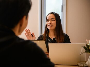 ヨハク(YOHAKU)の写真/【男の脱毛、YOHAKUで完結！】毛質に合わせて２種の脱毛でツルスべ肌へ♪［無料脱毛保証付/23時まで営業］