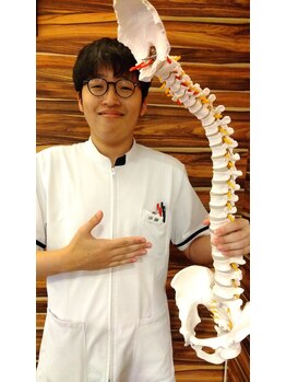 小倉駅前整骨院/背骨の歪み