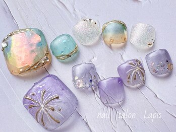 ラピス 自由が丘(Lapis)の写真/精密なアート再現で、美しさが続く◎ハンドとリンクしたデザインで足元まで抜かりない"大人のおしゃれ"を♪