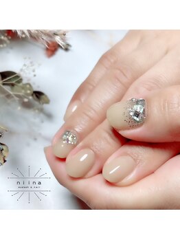 ヌーディービジューネイル