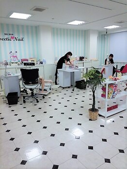 スウィーティーネイル 伊勢佐木一丁目店(Sweetie Nail)/お席も広々♪