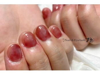 ナナマルニ(702)/ショートネイル