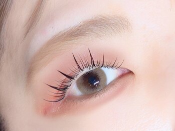 アイリー(eyeliy)の写真/【LEDエクステ120本¥8700★】スピーディー×圧倒的高持続の最新LEDエクステ取り扱いサロン♪