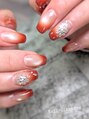 ネイルプランニング(Nail-Planning)&nbsp;エアブラシを使ったグラデ。輝く雪の結晶は、人気です